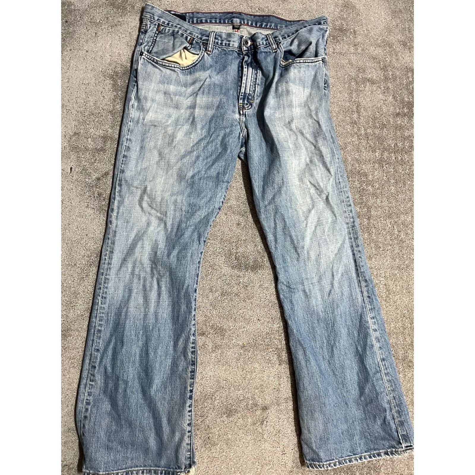 Banana Republic Banana Republic Jeans Mens 36x32 Denim Regular Straight City Preppy USA Cotton Blend Stretch Waist 35in Gray Vintage No 90s? Size US 36 / EU 52 - 3 Thumbnail