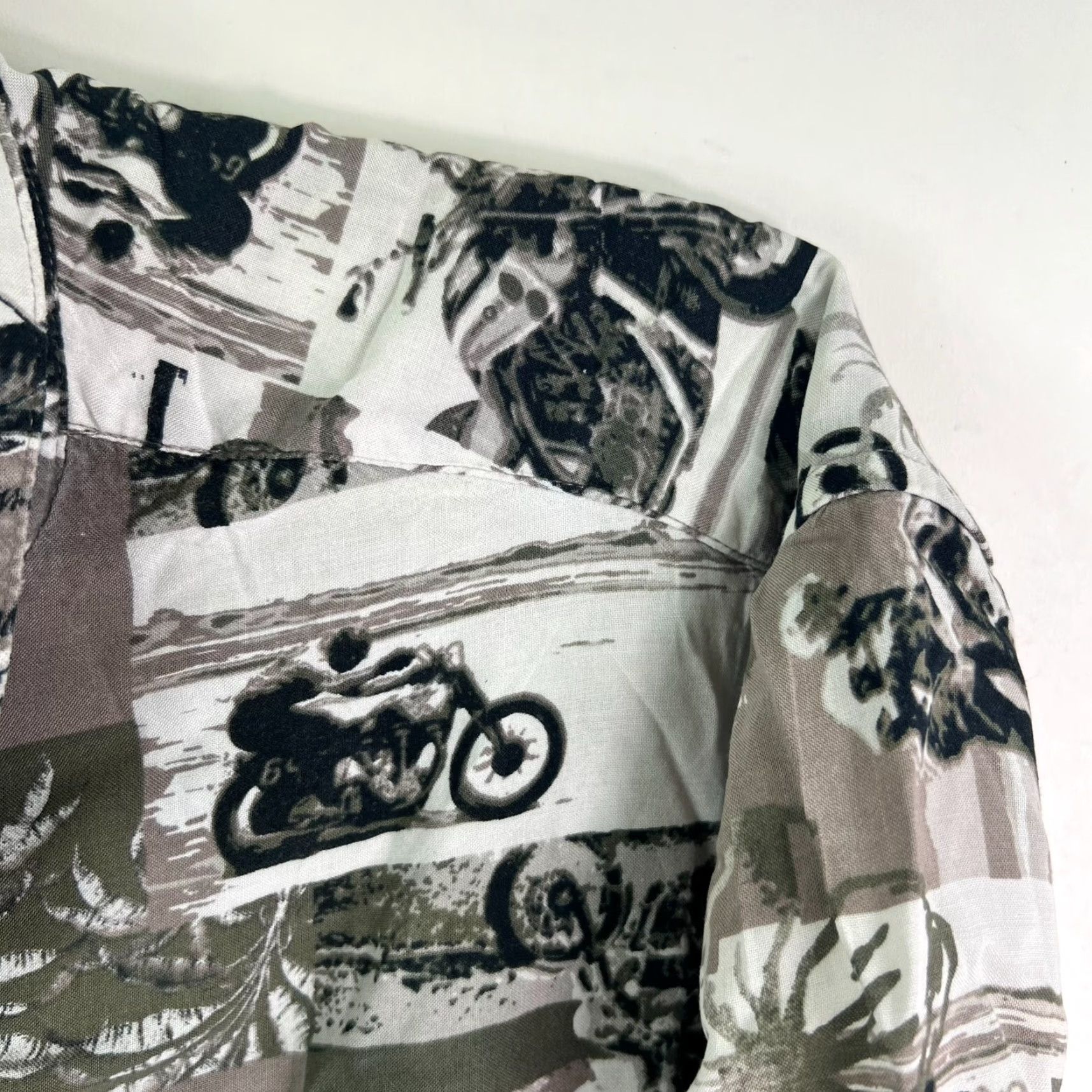 Panama Jack VINTAGE Panama Jack Motor Cycle Club Shirt Men L Black Tan Button-Up Graphic Print 52 Chest Motorcycle 90s Mens Size US L / EU 52-54 / 3 - 2 Thumbnail