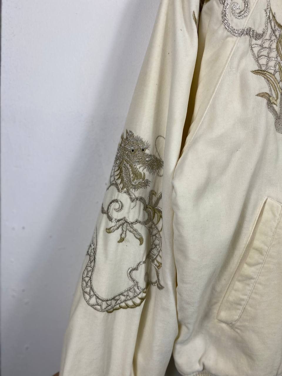 If Six Was Nine white velvet dragon embroided japanese sukajan jacket Size US L / EU 52-54 / 3 - 7 Thumbnail