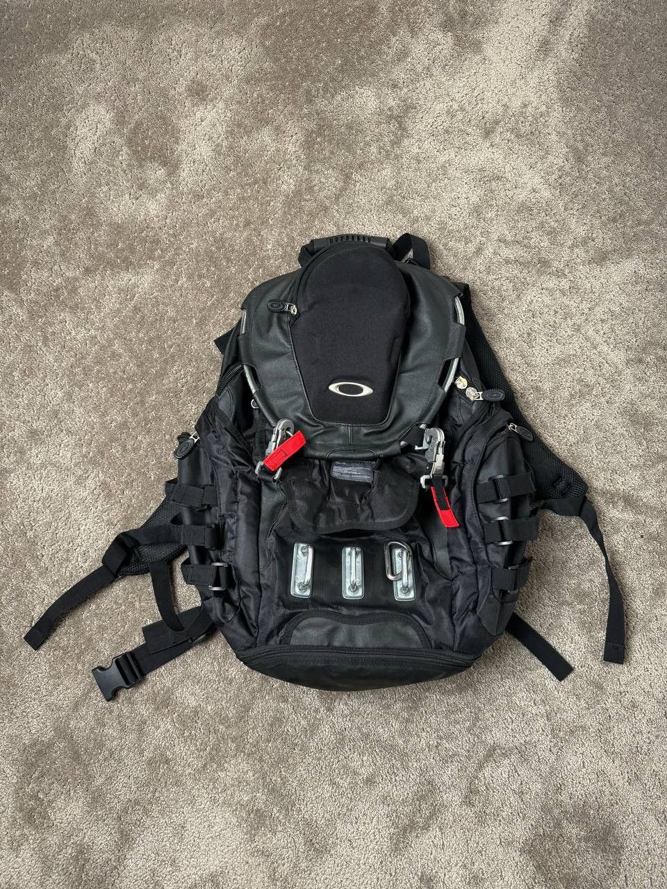 image of 90’S Oakley Tactical Field Gear Iconic Backpack in Black, Men's