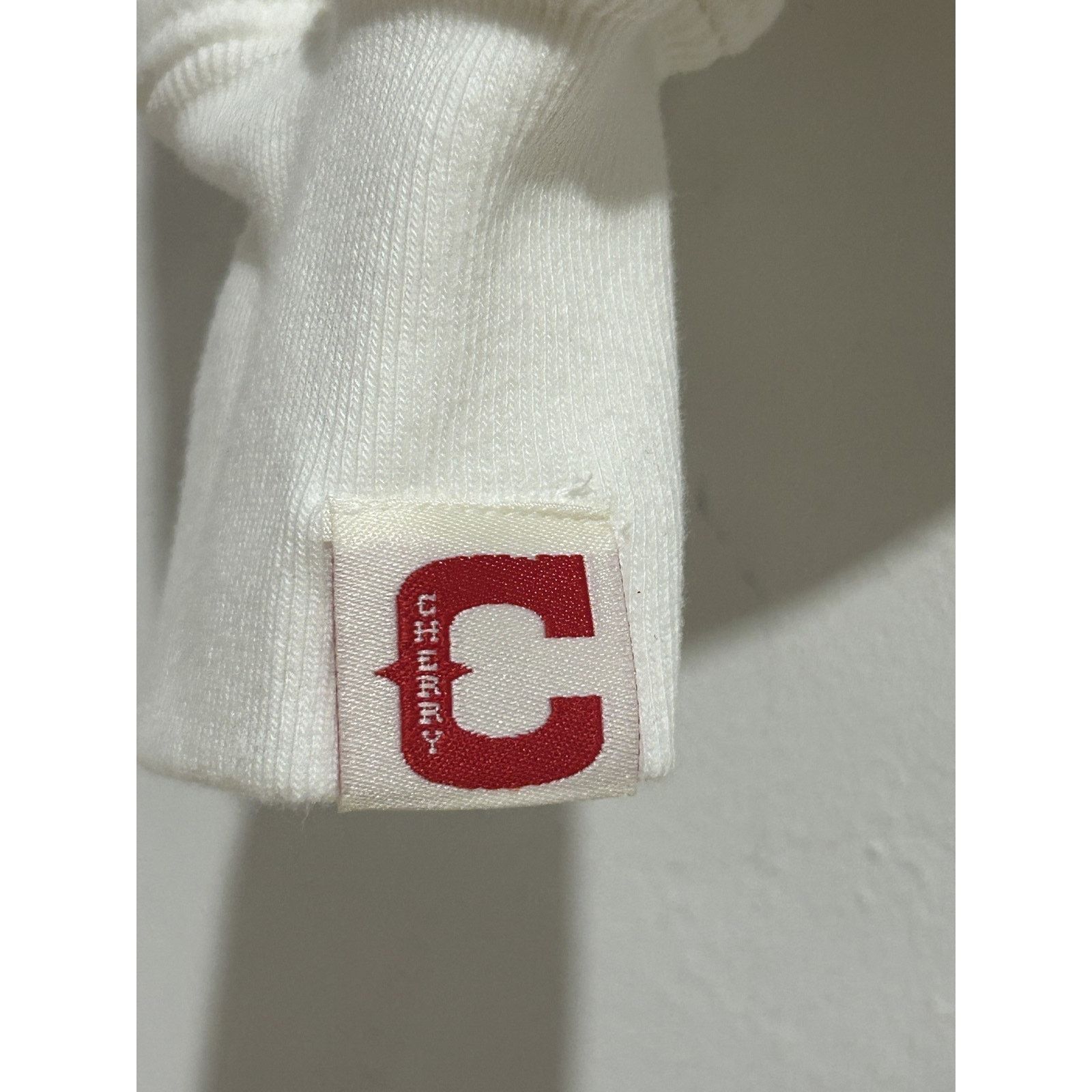 Cherry LA CHERRY AMERICAN WHITE CREWNECK SWEATSHIRT SIZE XL NEW Size US XL / EU 56 / 4 - 5 Thumbnail