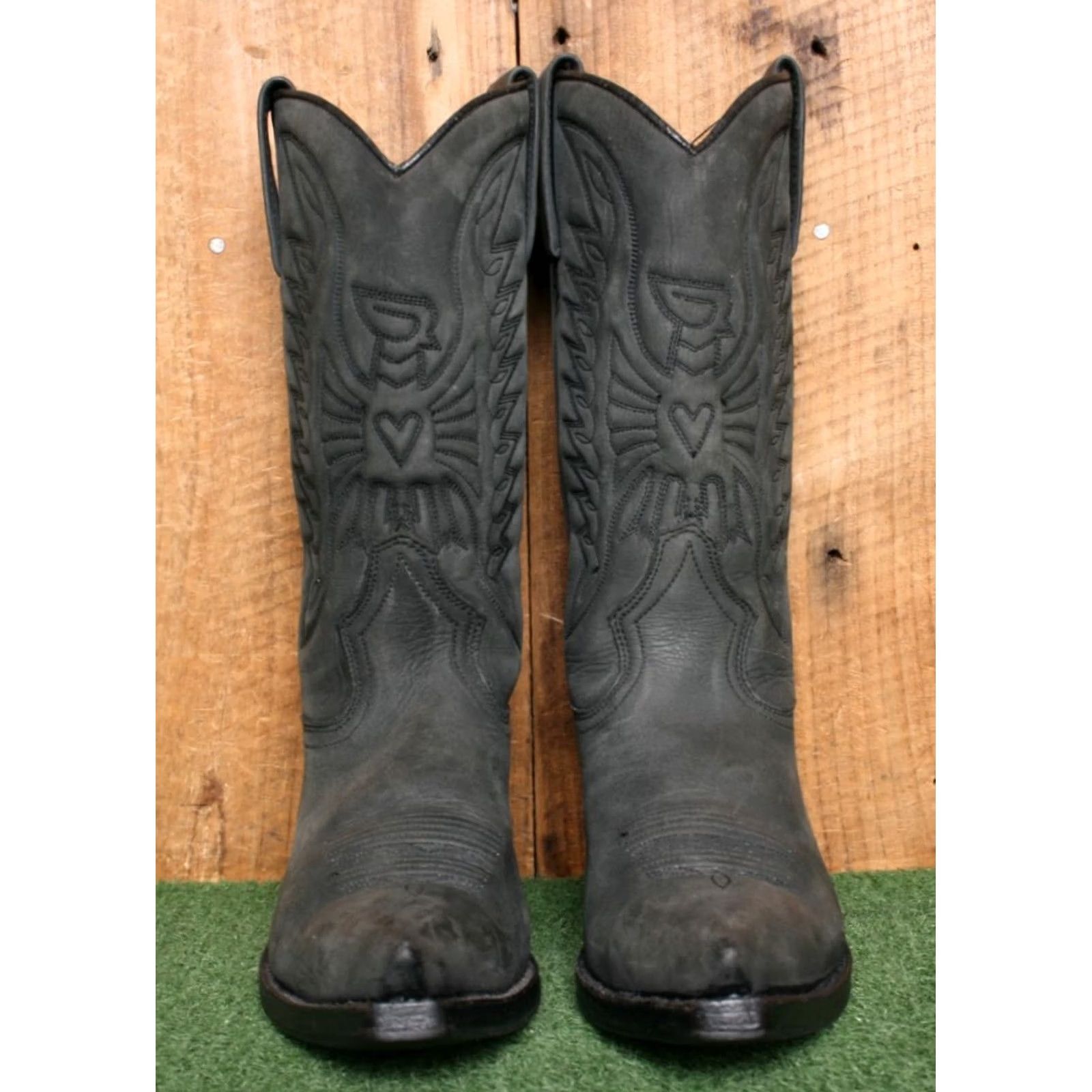 Vintage VINTAGE PRIMEBOOTS Eagle Heart Embroidered Matte Leather Western Boots EU 38 ≈ US 7.5 Black Women Western Boots Leather Embroidered Heart Size US 8 / IT 38 - 3 Thumbnail
