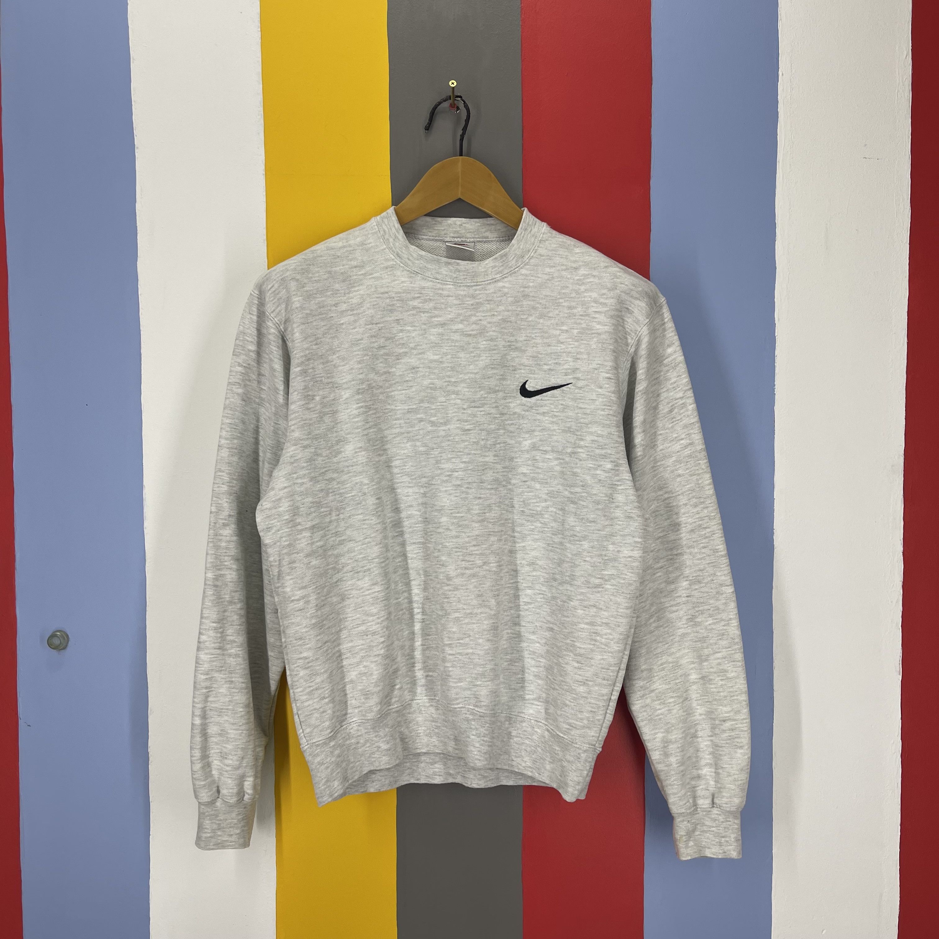 Nike 90s Vintage NIKE SILVER LABEL Crew Neck Sweatshirt #1721/06 Size US S / EU 44-46 / 1 - 1 Thumbnail