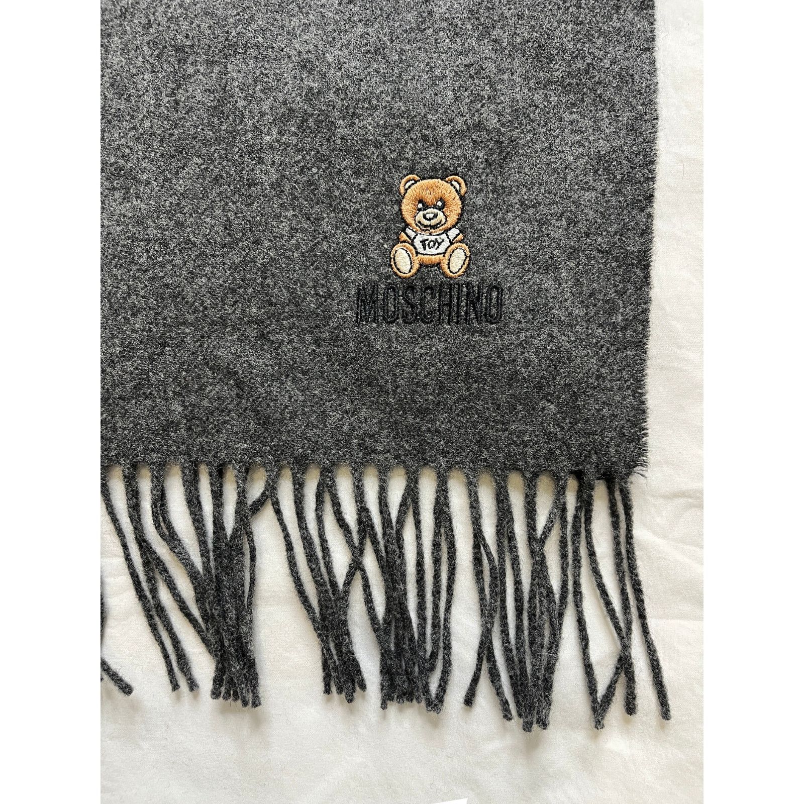 Moschino shops Fringe Teddy Logo Scarf