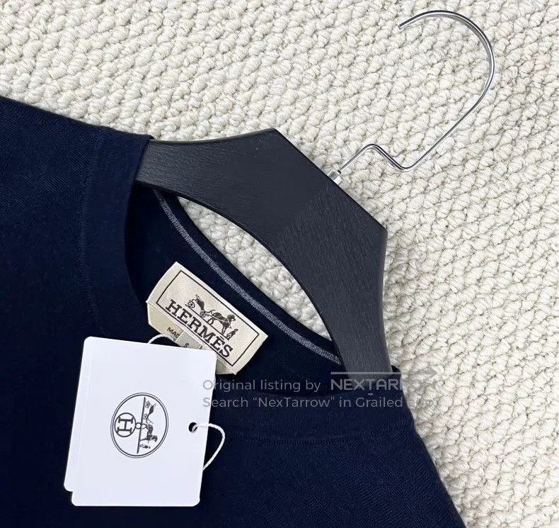Hermes Hermes Navy Blue, Arm Big Logo Cashmere Knit Top Size S / US 4 / IT 40 - 3 Thumbnail