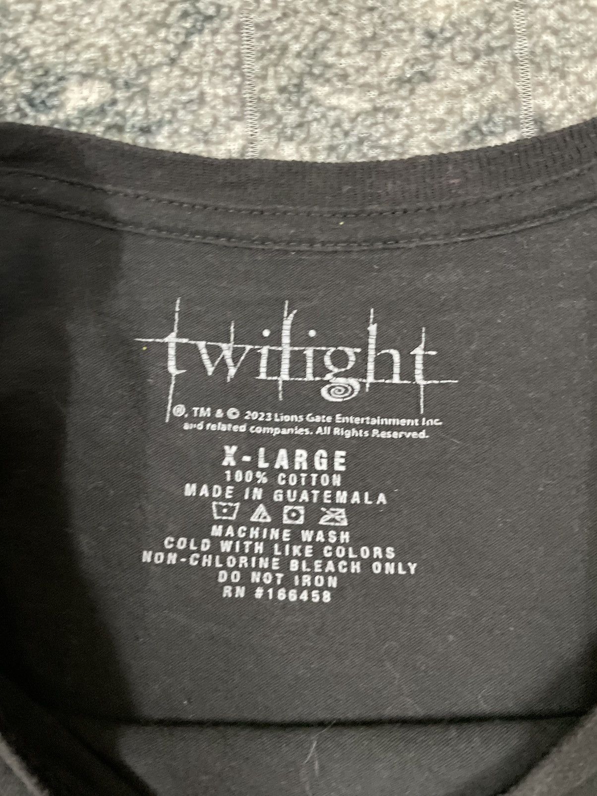 Vintage RARE TWILIGHT MOVIE TEE Size US XL / EU 56 / 4 - 6 Thumbnail