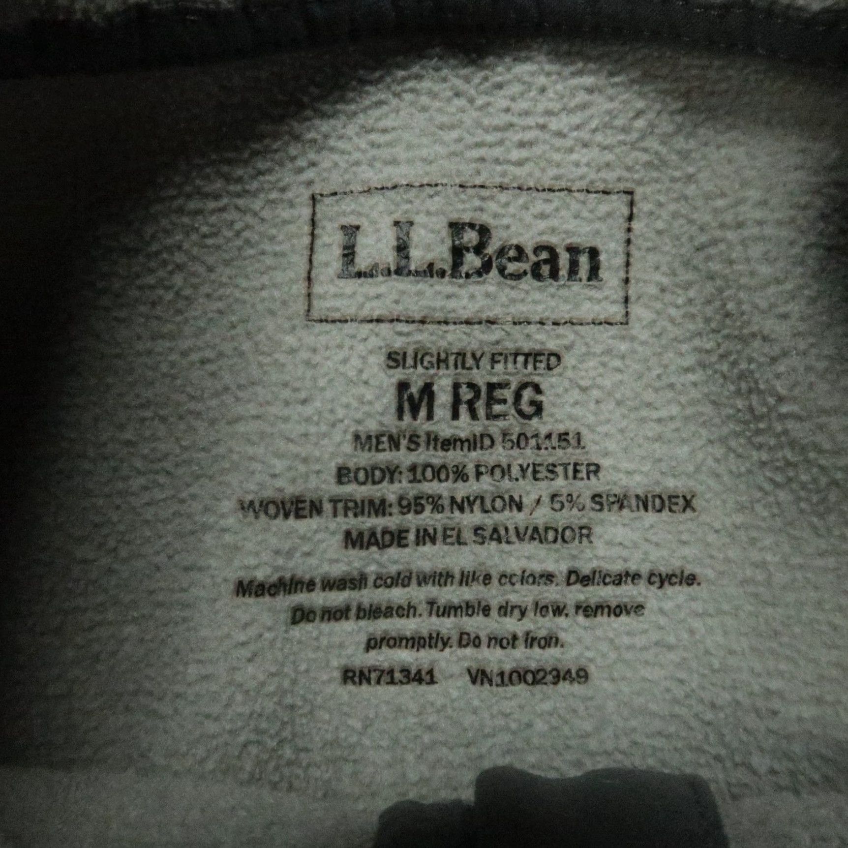 Vintage LL Bean Mens Pullover Medium Gray Half Zip North Ridge Fleece Hiking Slightly Fitted Size US M / EU 48-50 / 2 - 3 Thumbnail
