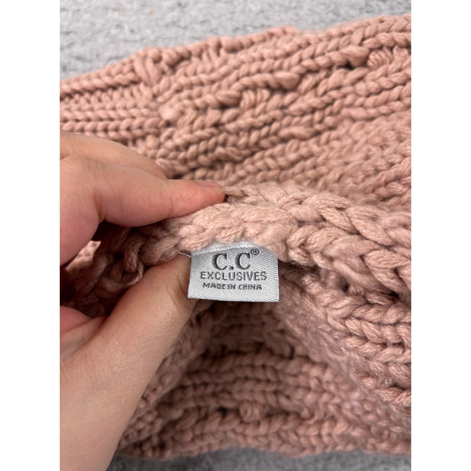 Vintage C.C Exclusive Beanie Toque Womens One Size Pink Knit 100% Acrylic Winter Ski Pom Hat/Cap Adult Women Beanie Pink Ski 100% Acrylic Winter Size ONE SIZE - 7 Thumbnail