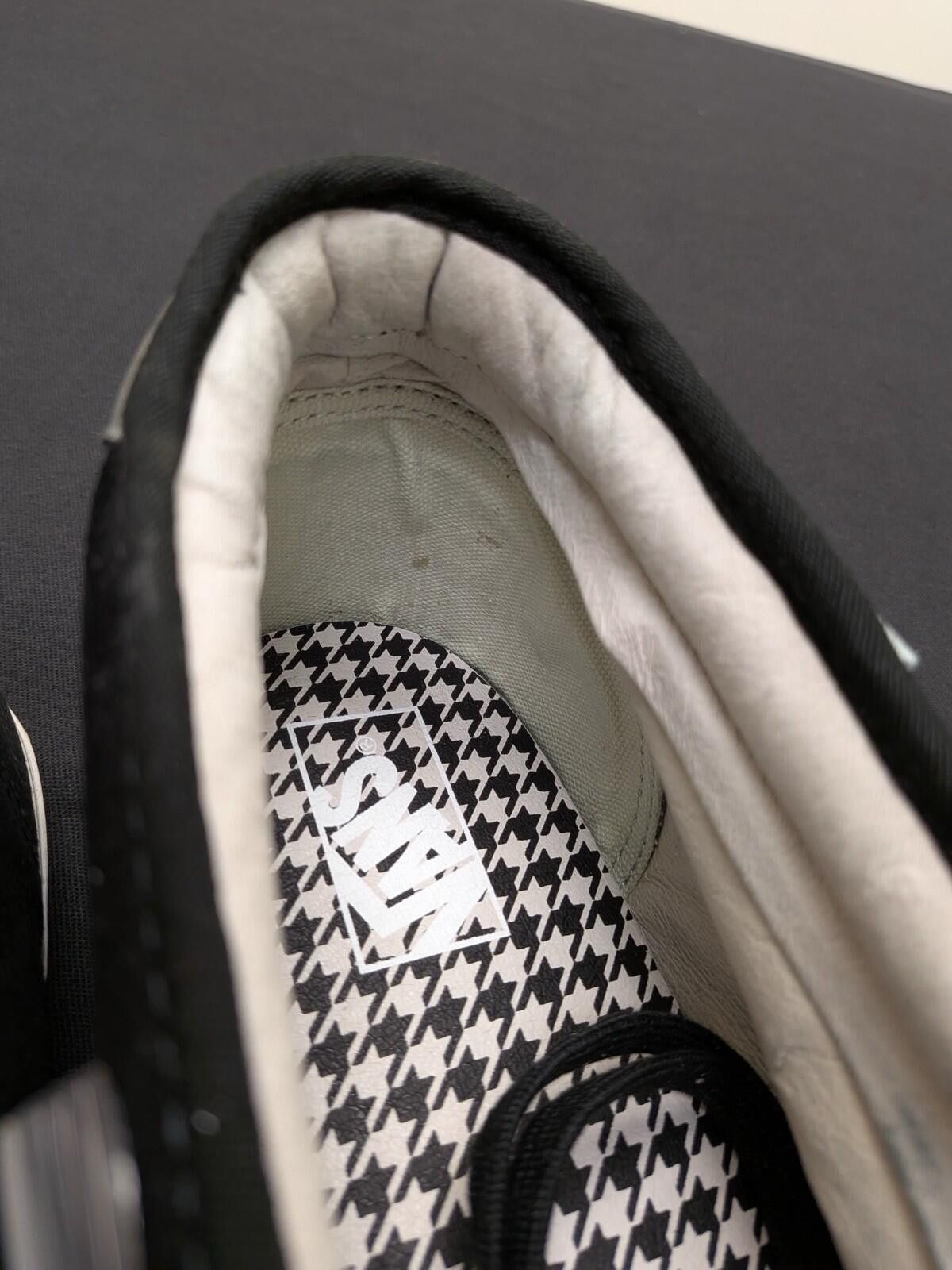 Vans Vans x Supreme Chukka 69 LX Black Metallic VN-0R50B5T US13 Size US 13 / EU 46 - 9 Thumbnail