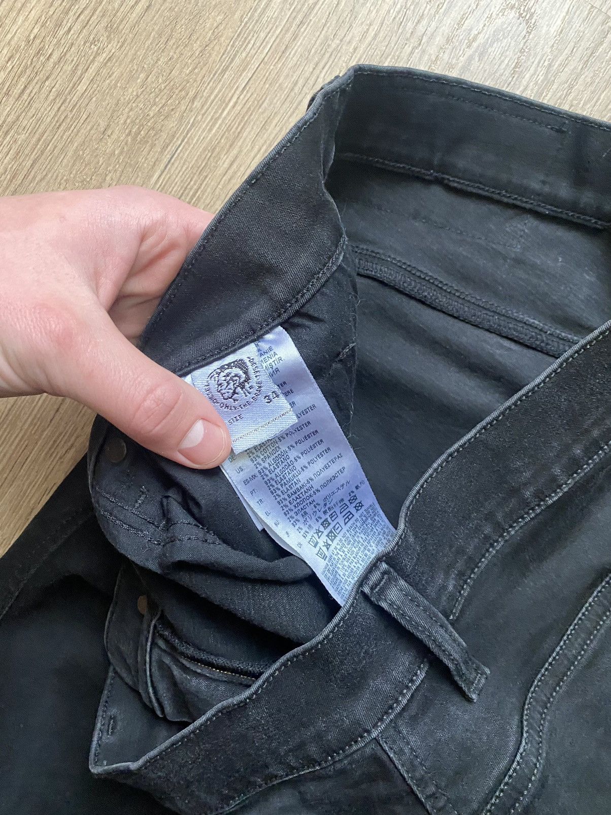 Diesel × Diesel Black Gold × Vintage Vintage Diesel Big Logo Y2K Black Denim Jeans Size US 34 / EU 50 - 8 Thumbnail