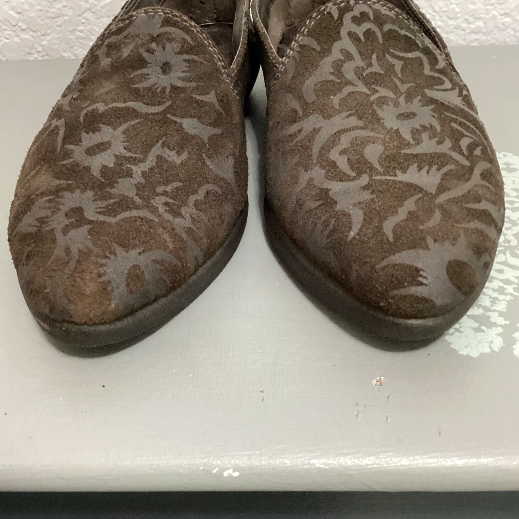 Vintage THE FLEXX Vera Pelle Flats Brown Floral Embossed Leather Slip On Flat Women 6.5 Classic Loafer Size US 7 / IT 37 - 7 Thumbnail