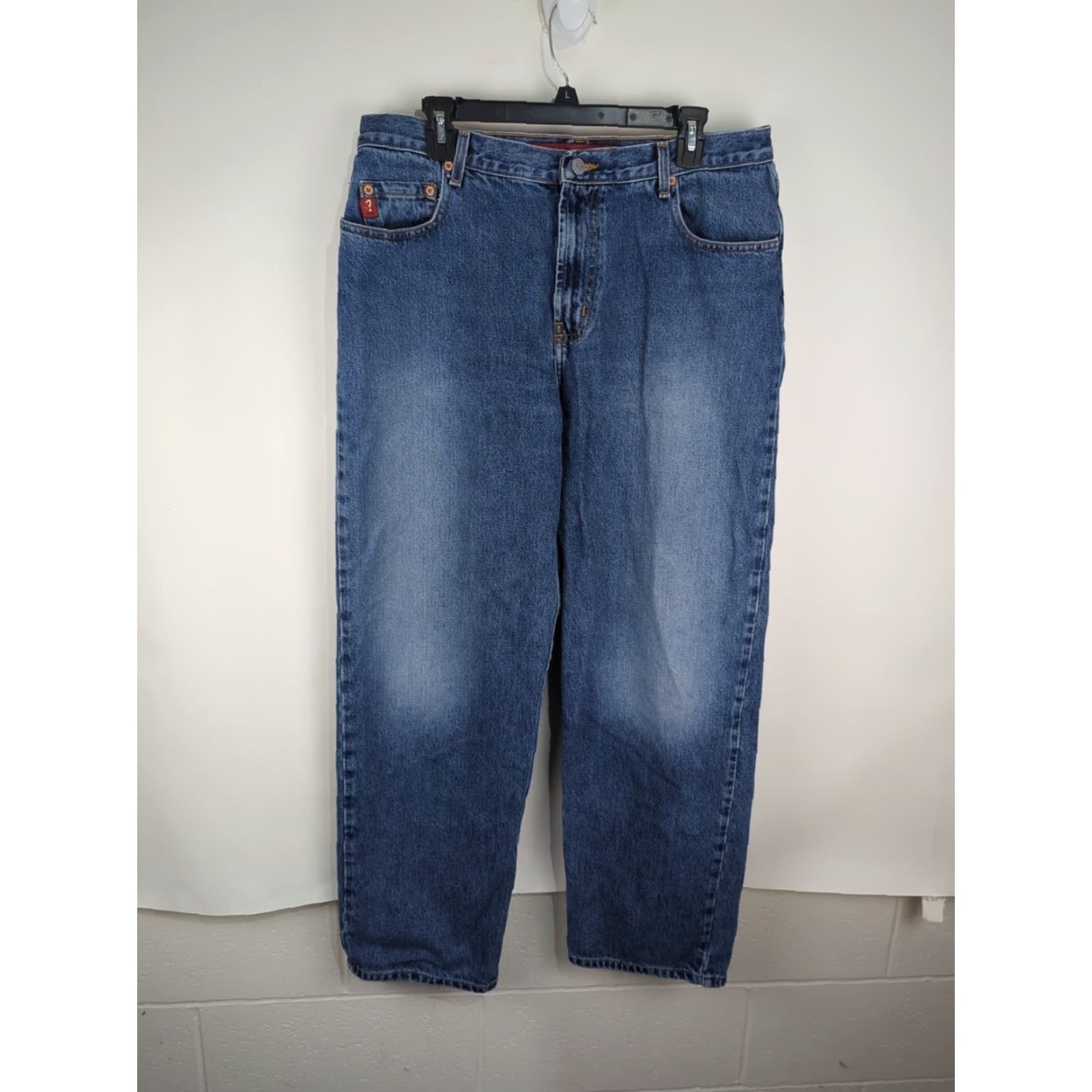 Guess VINTAGE Guess USA Men's Blue Jeans Relaxed Baggy Denim 36x34 Medium Wash Jeans Mens Blue 36-34 Relaxed 5-Pocket Logo Zipper Pocket Designer 90s Theme Size US 36 / EU 52 - 2 Thumbnail