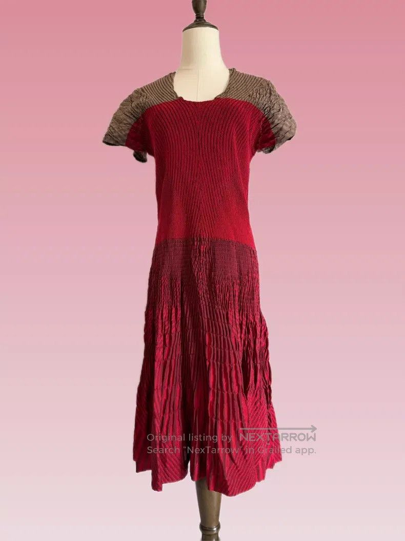 Issey Miyake Issey Miyake Red Dress Size M / US 6-8 / IT 42-44 - 1 Thumbnail