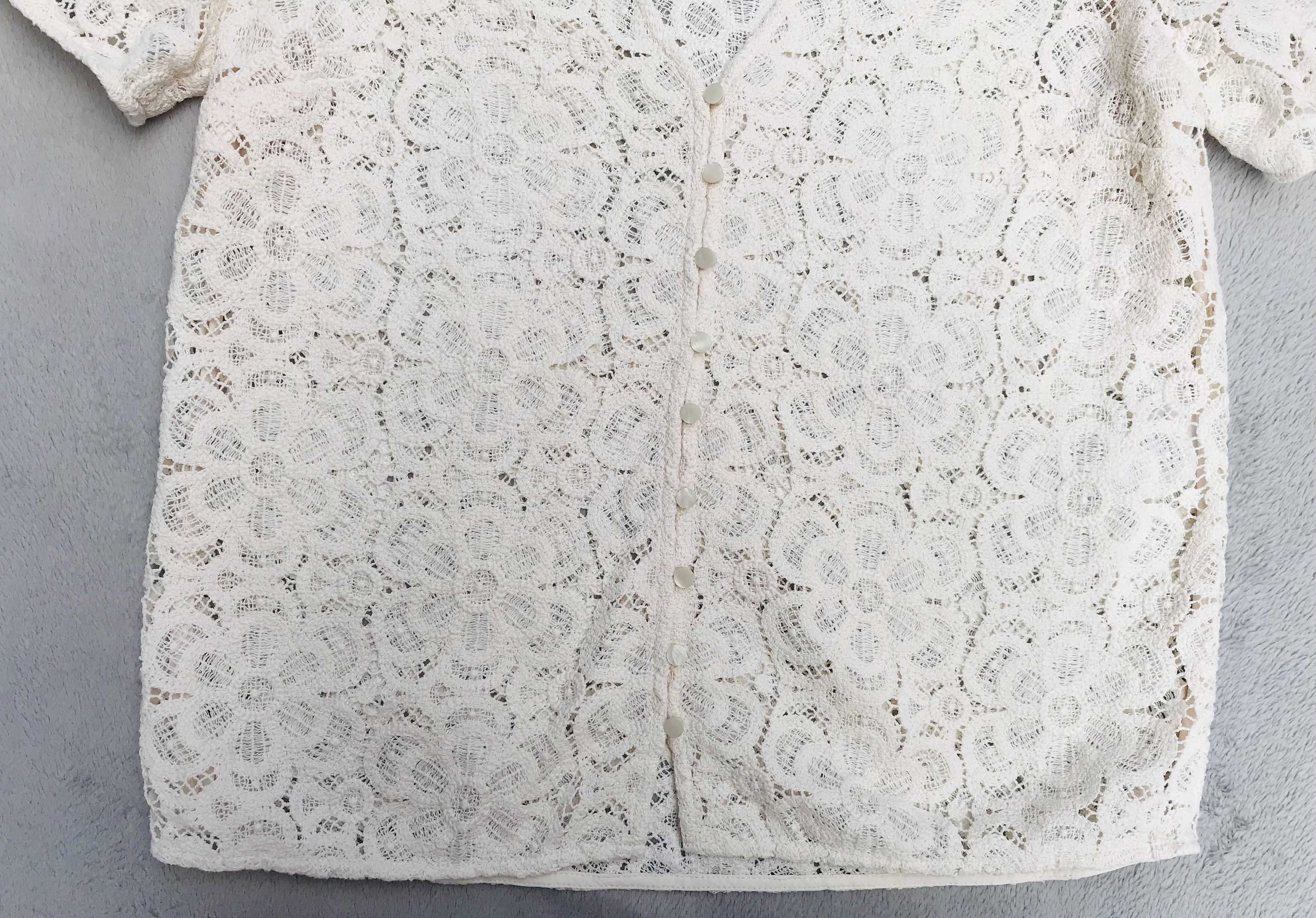 Sezane Sezane Paris Emma Blouse Ecru Lace T-shirt Top Button Size XS / US 0-2 / IT 36-38 - 10 Thumbnail