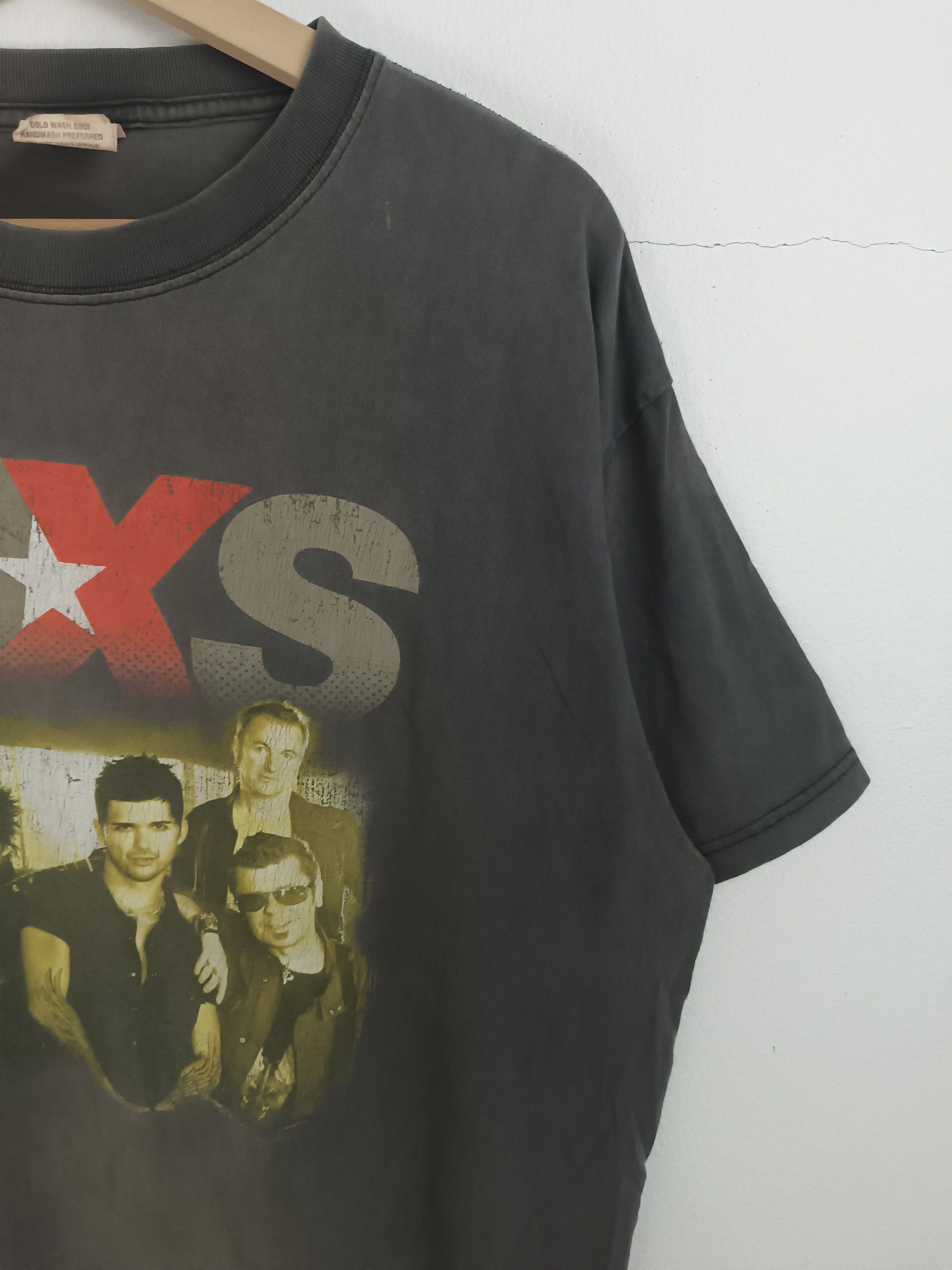 Band Tees THRASHED FADED VINTAGE 2006 INXS TOUR depeche joy Size US XL / EU 56 / 4 - 6 Thumbnail