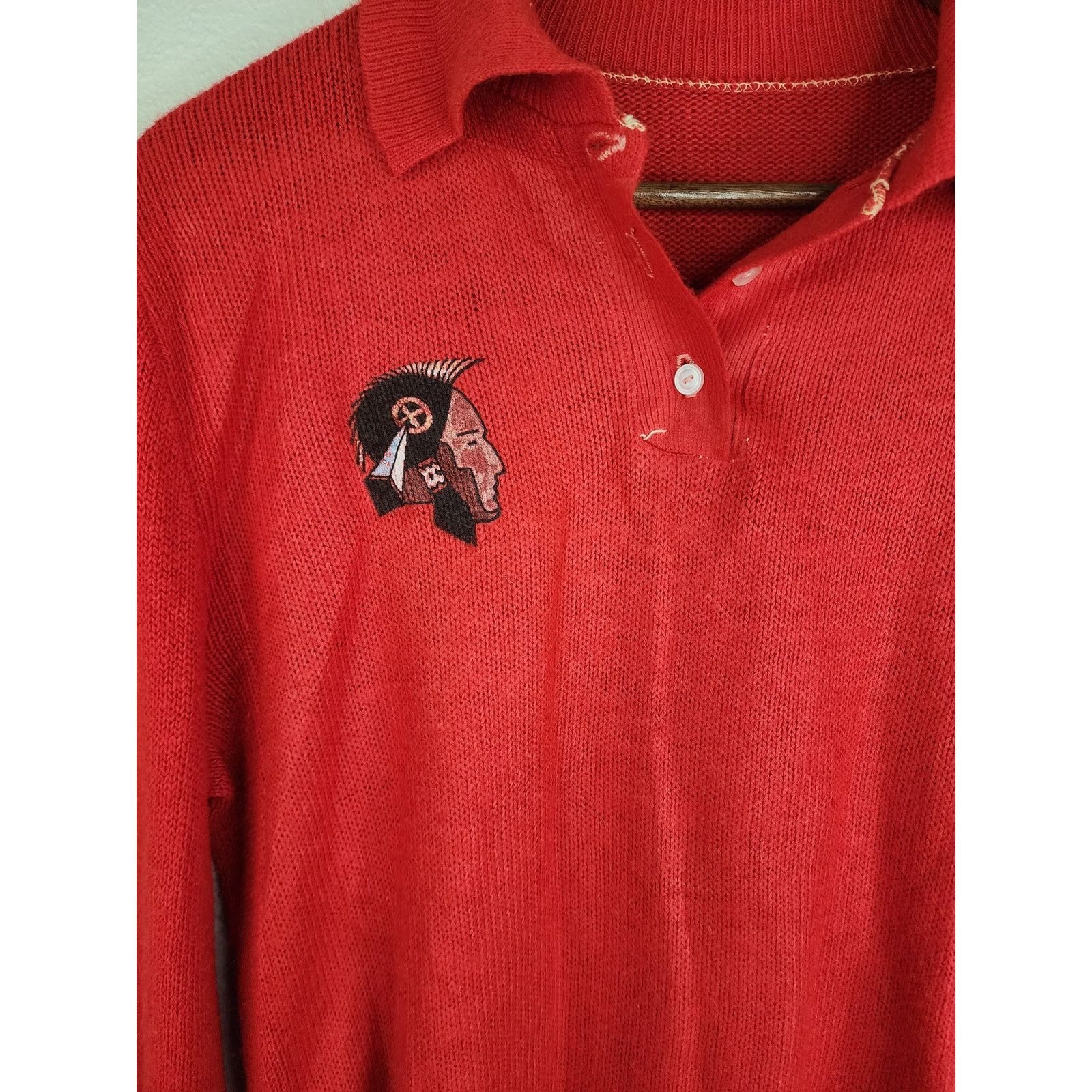 Vintage Vintage Native American Sweater Graphic Red Collared 80s Size US M / EU 48-50 / 2 - 2 Thumbnail