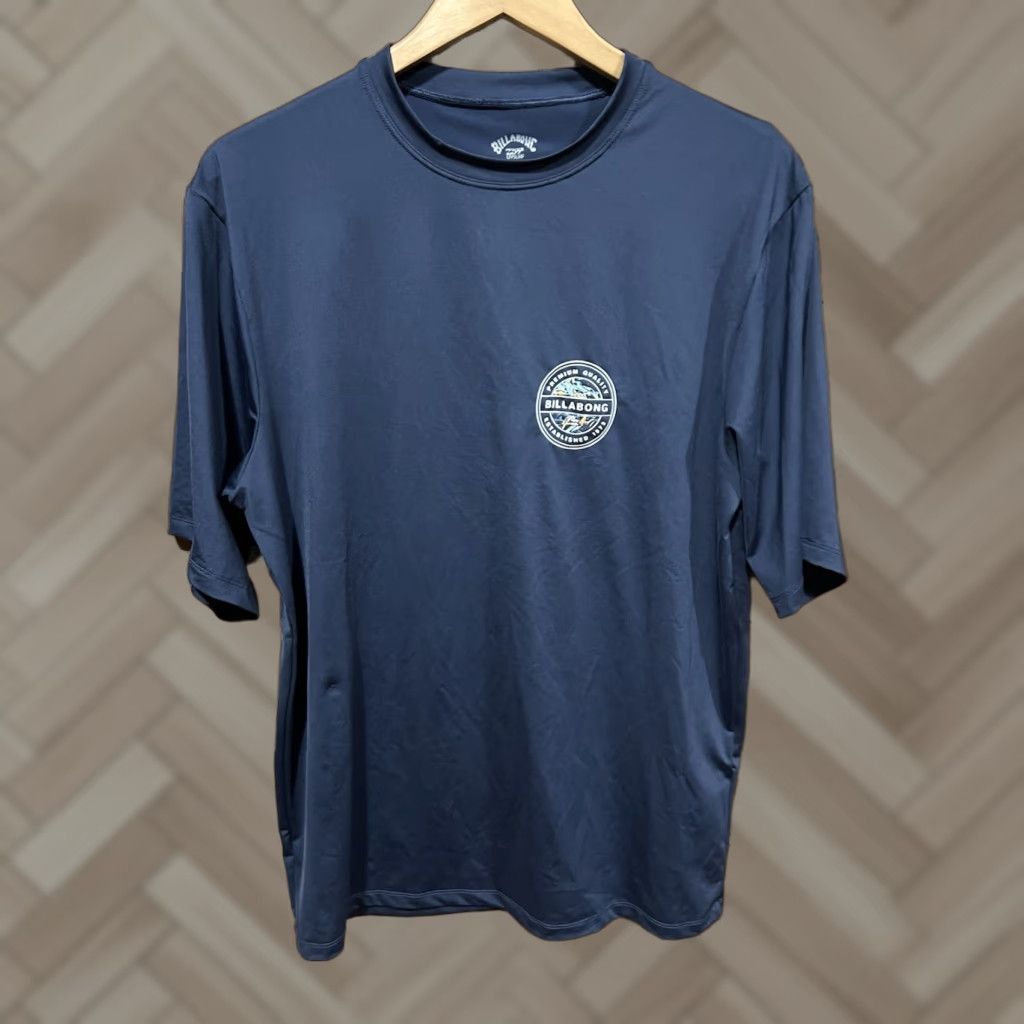 Billabong Billabong UVSURF UPF 50+ Sun Protection Shirt Loose Fit Size Large Blue Mens T-Shirt Size US L / EU 52-54 / 3 - 1 Thumbnail