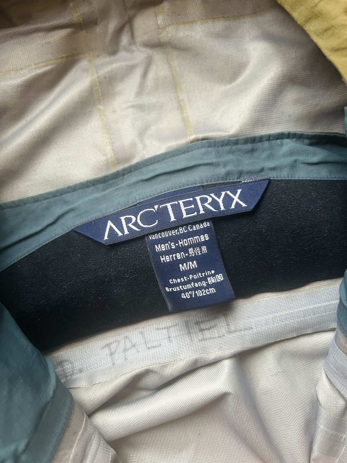 Arc'teryx ARC'TERYX Early 2000s Theta AR goretex jacket Size US M / EU 48-50 / 2 - 5 Thumbnail