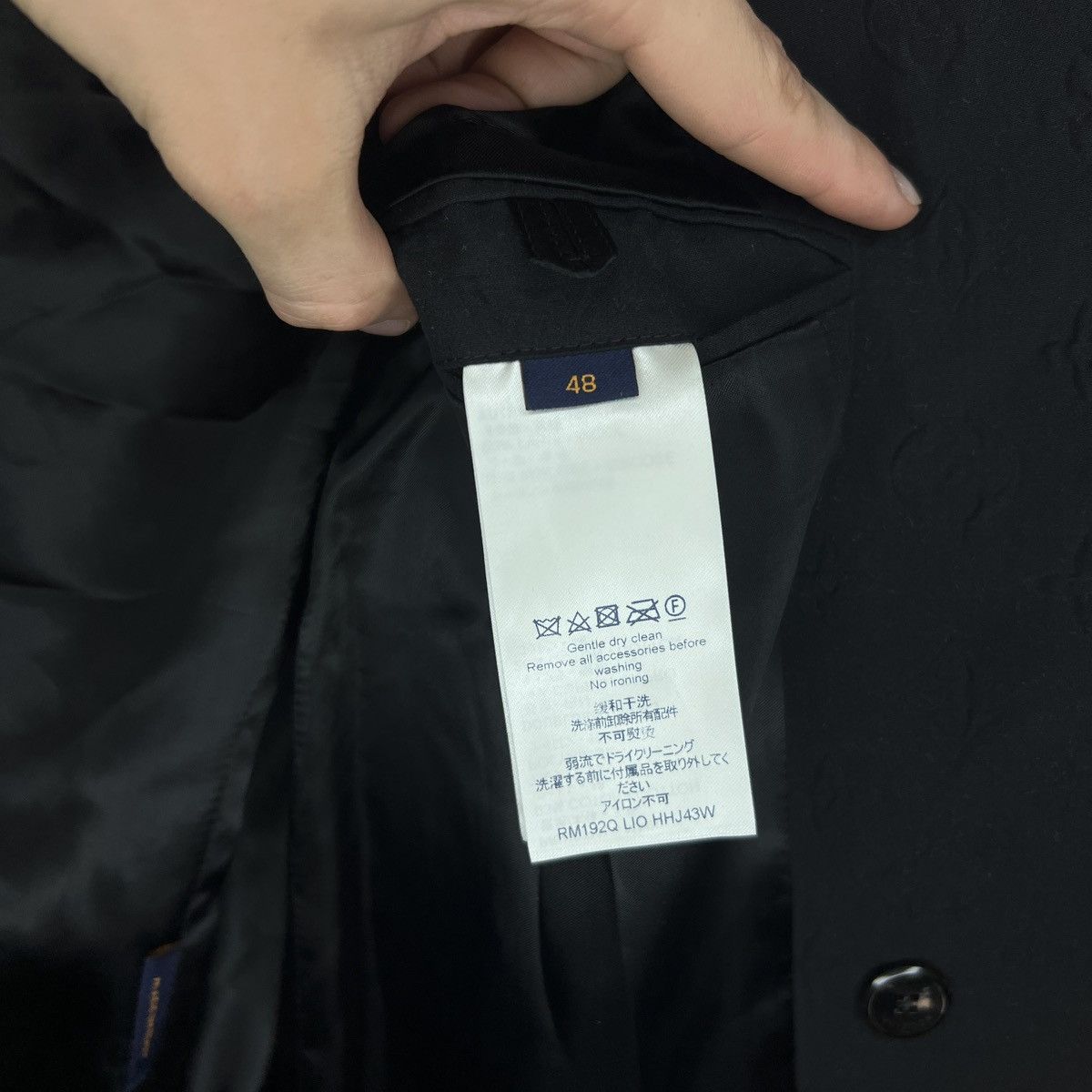 Louis Vuitton Louis Vuitton LV black monogram double breasted blazer 48 Size 48R - 18 Thumbnail