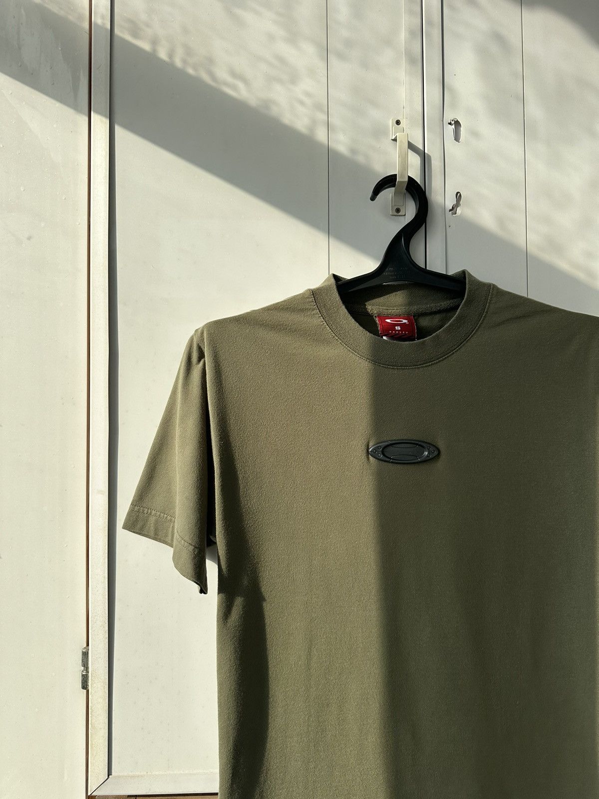 Oakley Vintage Oakley T-shirt 3D Centre Logo Size US S / EU 44-46 / 1 - 3 Thumbnail