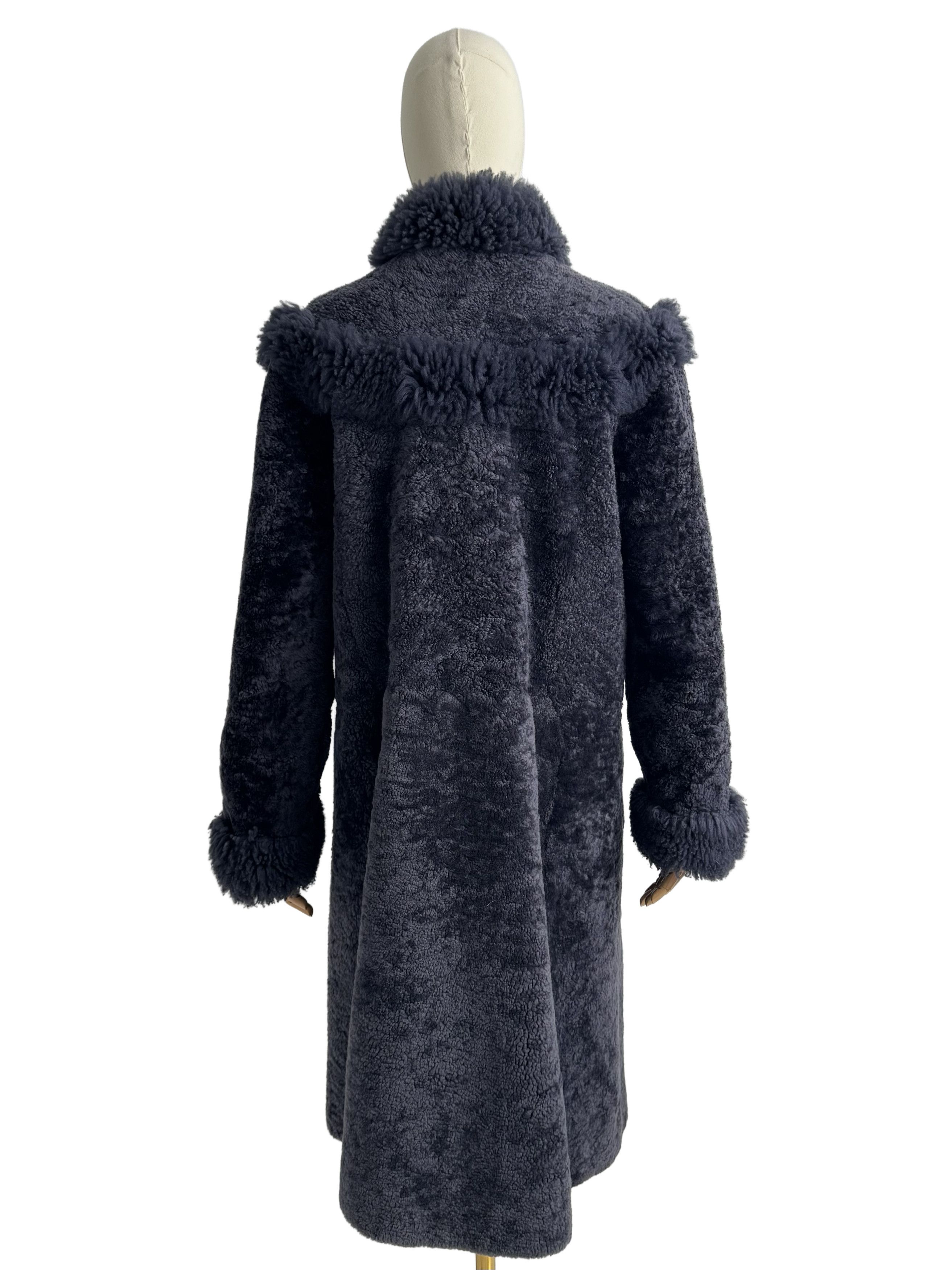 Vintage Vintage Real Sheepskin Coat Size L / US 10 / IT 46 - 4 Thumbnail