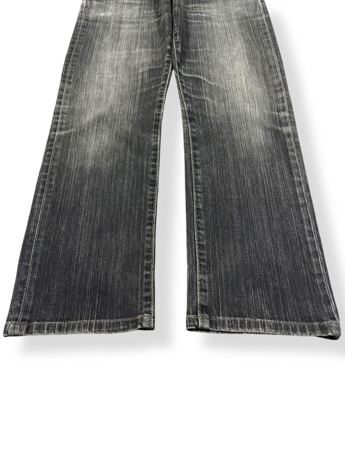Undercover × Uniqlo Vintage Uniqlo S001 Faded Washed Slim Straight Jeans Size US 32 / EU 48 - 6 Thumbnail