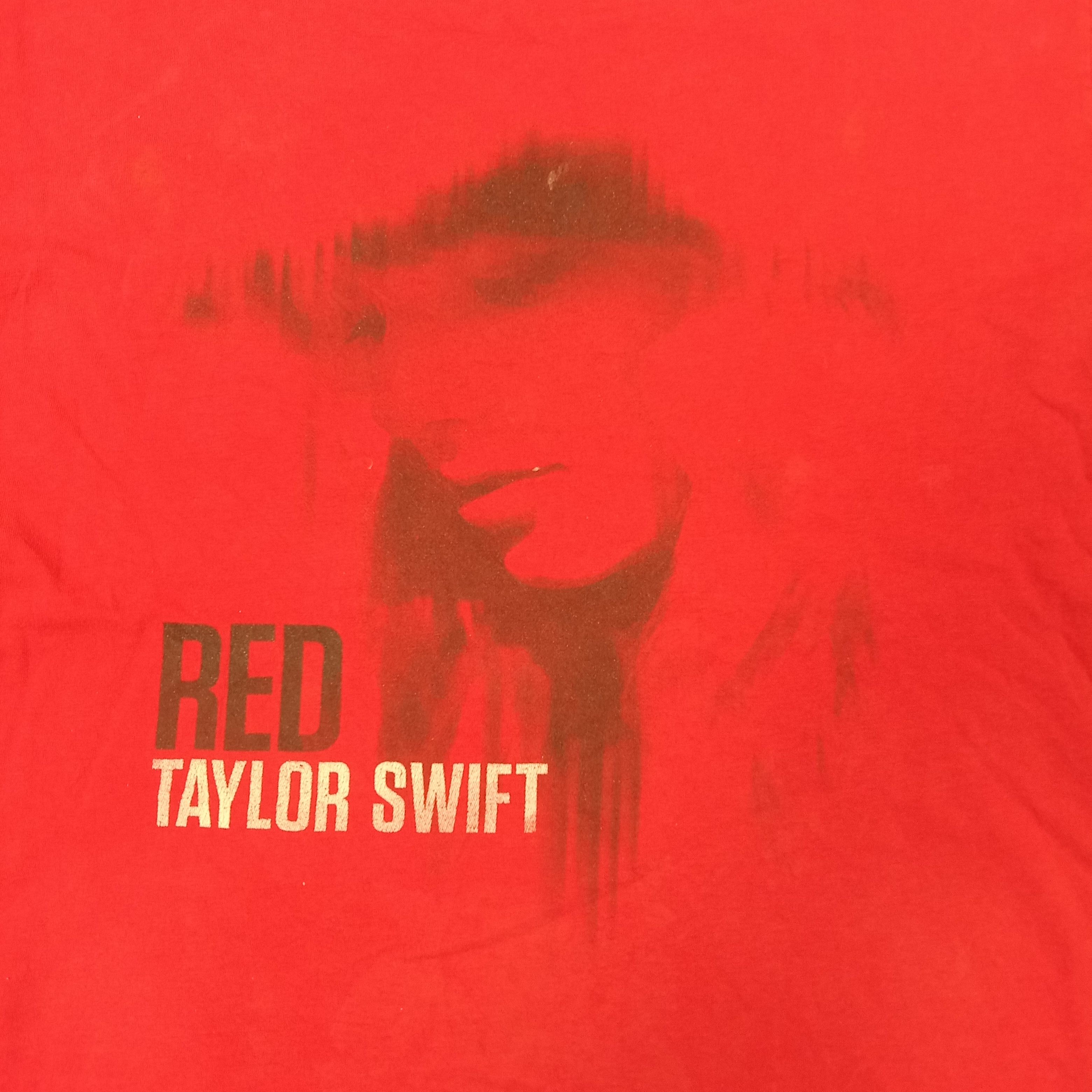 Band Tees Red Taylor Swift American Singer Songwriter Tshirt C239N12 Size US L / EU 52-54 / 3 - 2 Thumbnail