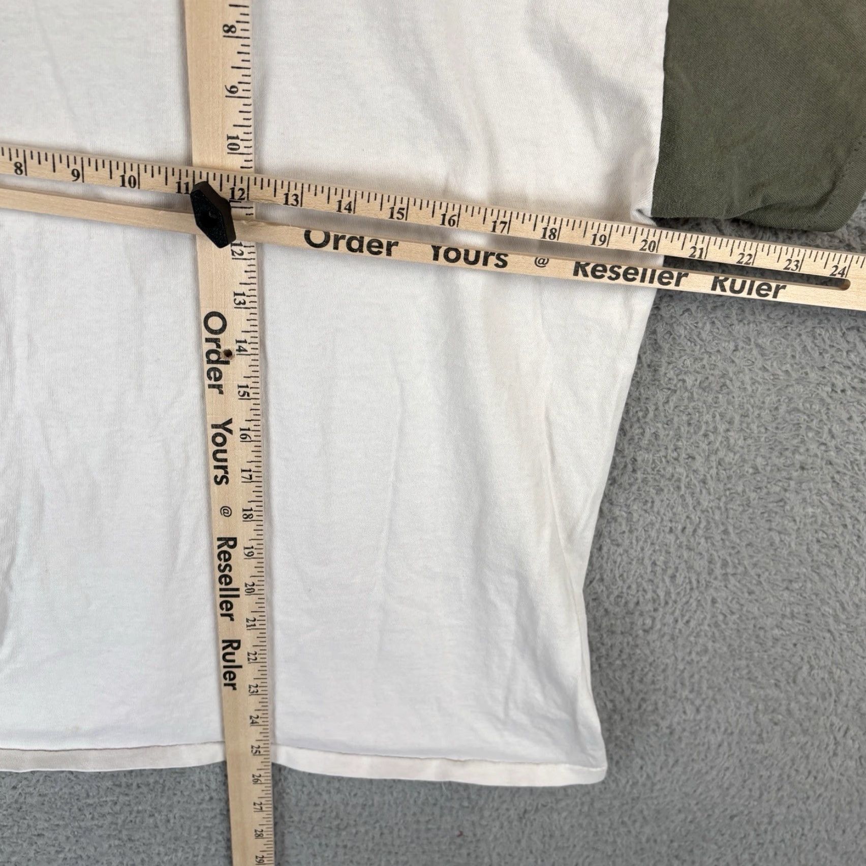 Olive VINTAGE Center Cut T-Shirt Mens 90s White Cotton Graphic Print 1990s USA Cowboy Regular Large Size US L / EU 52-54 / 3 - 7 Thumbnail