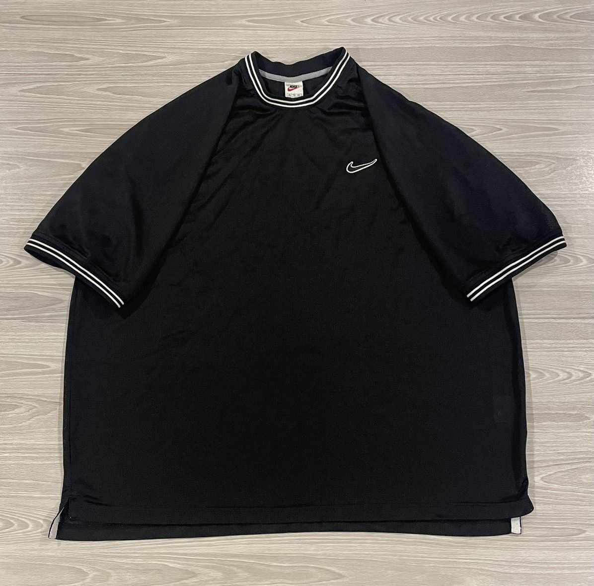 Nike Vintage 90s Nike Shirt Black Chest Soccer Jersey Men’s XL Size US XL / EU 56 / 4 - 1 Thumbnail