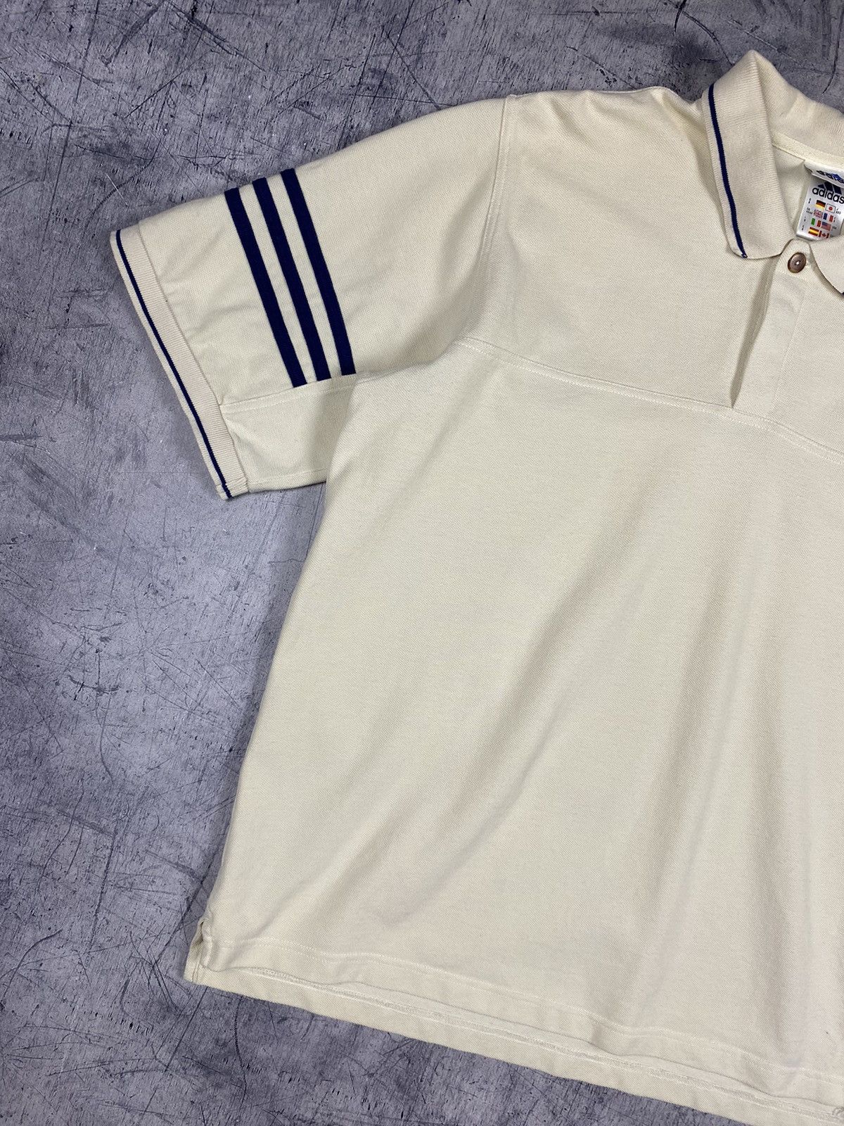 Adidas Vintage Adidas Streetwear Polo Shirt Size US L / EU 52-54 / 3 - 3 Thumbnail