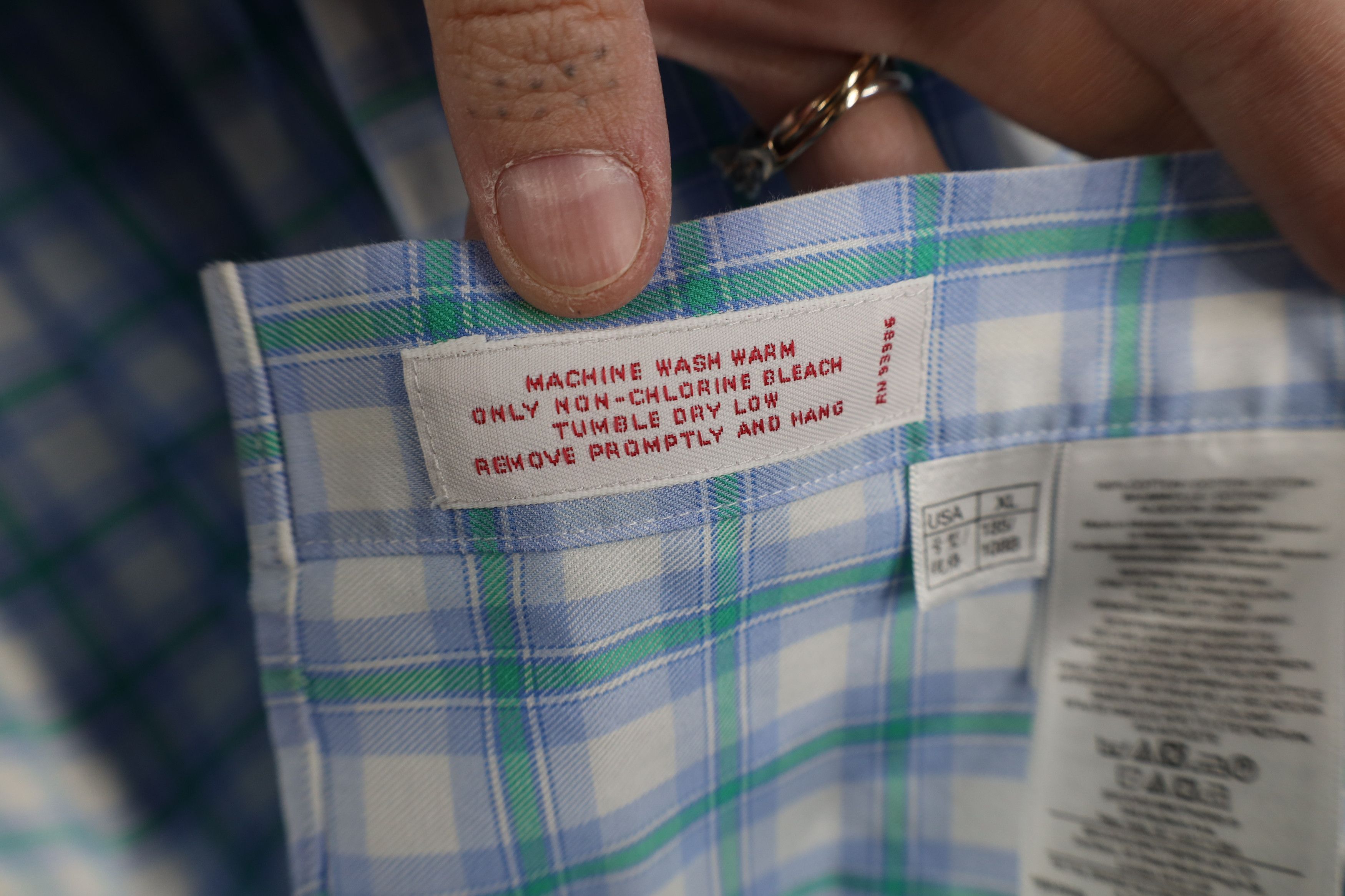 Brooks Brothers Vintage Brooks Brothers Cotton Button Down Shirt Plaid Size US XL / EU 56 / 4 - 8 Thumbnail