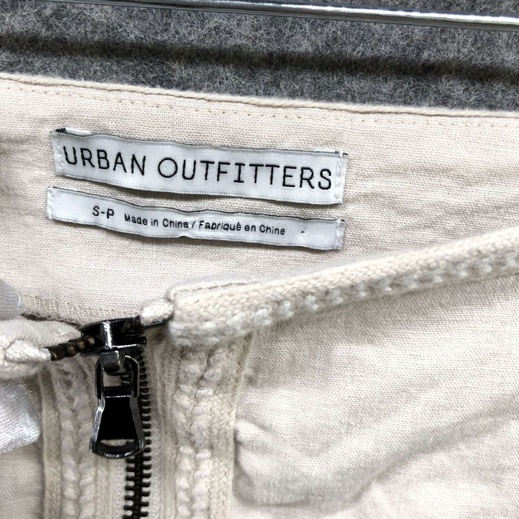 Urban Outfitters Urban Outfitters Mini Skirt Womens Small Linen Blend Zip Front Beige Lightweight Size 28" / US 6 / IT 42 - 6 Thumbnail