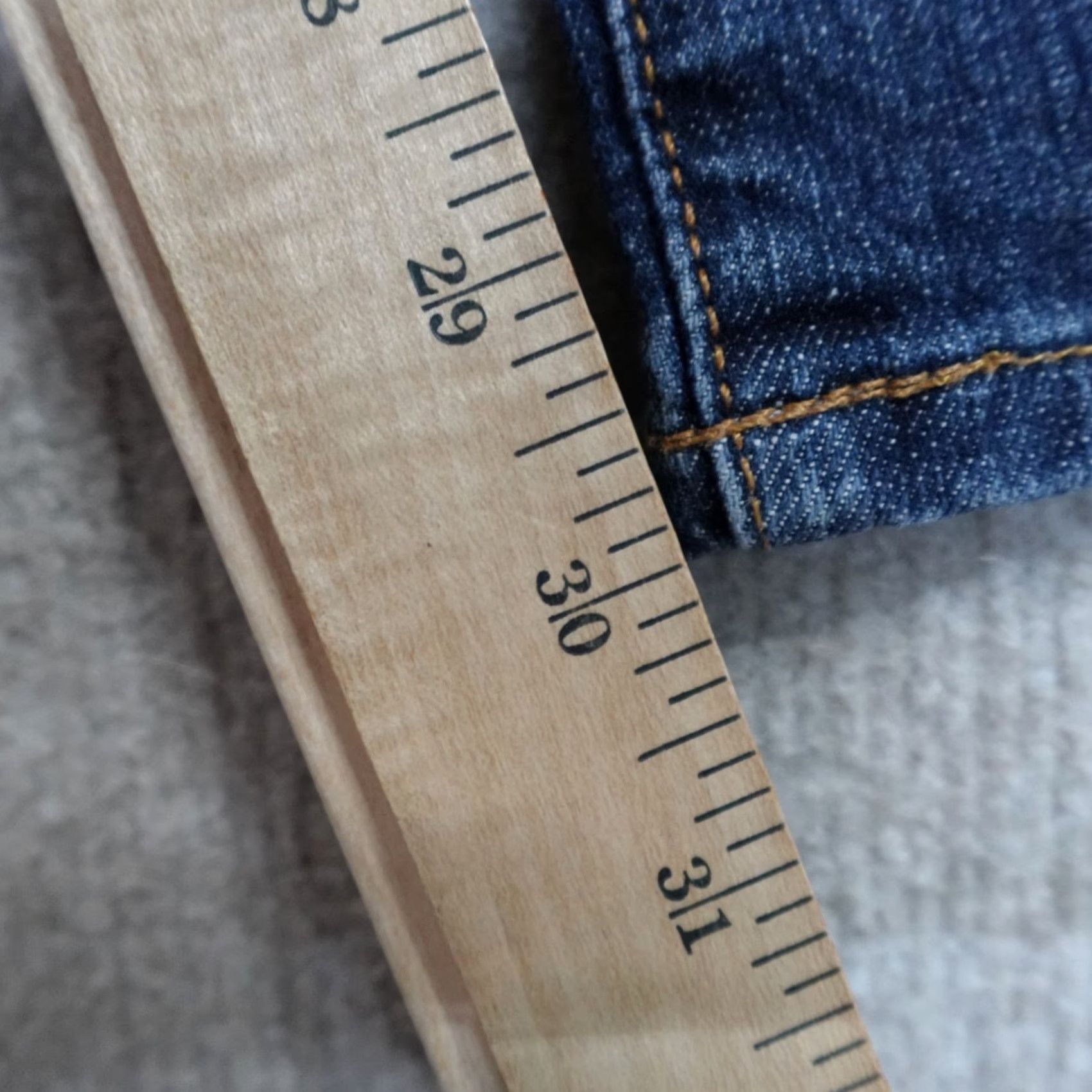 Lucky Brand Lucky Brand Jeans 34 x 30 Blue Classic Fit Zip Fly Cotton Blend Denim Straight Mens Size US 34 / EU 50 - 3 Thumbnail