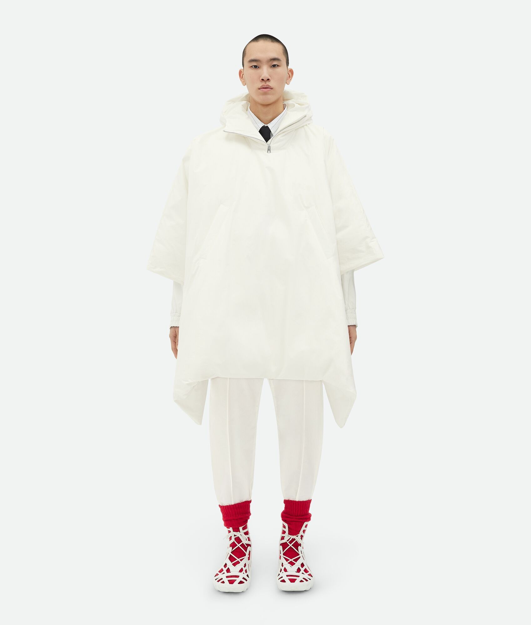 Bottega Veneta o1loc1c0125 751551 Frosted Poplin Padded Cape in White Size US M / EU 48-50 / 2 - 1 Thumbnail