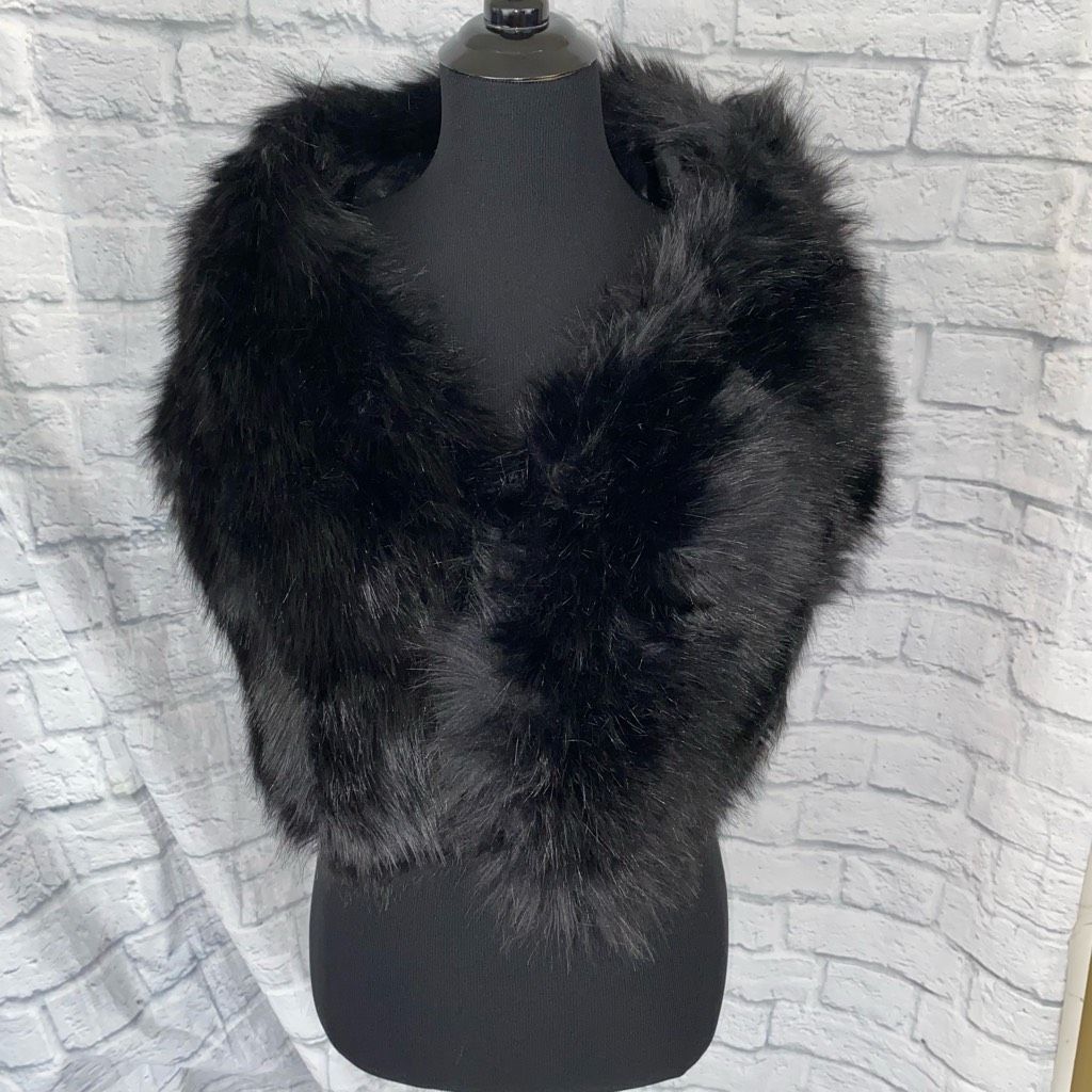 faux fur lined shawl