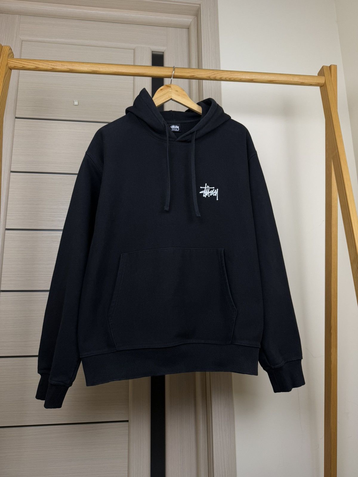 Stussy Stussy Hoodie Black Fleece Pullover Hoodie Vintage size L Size US L / EU 52-54 / 3 - 3 Thumbnail