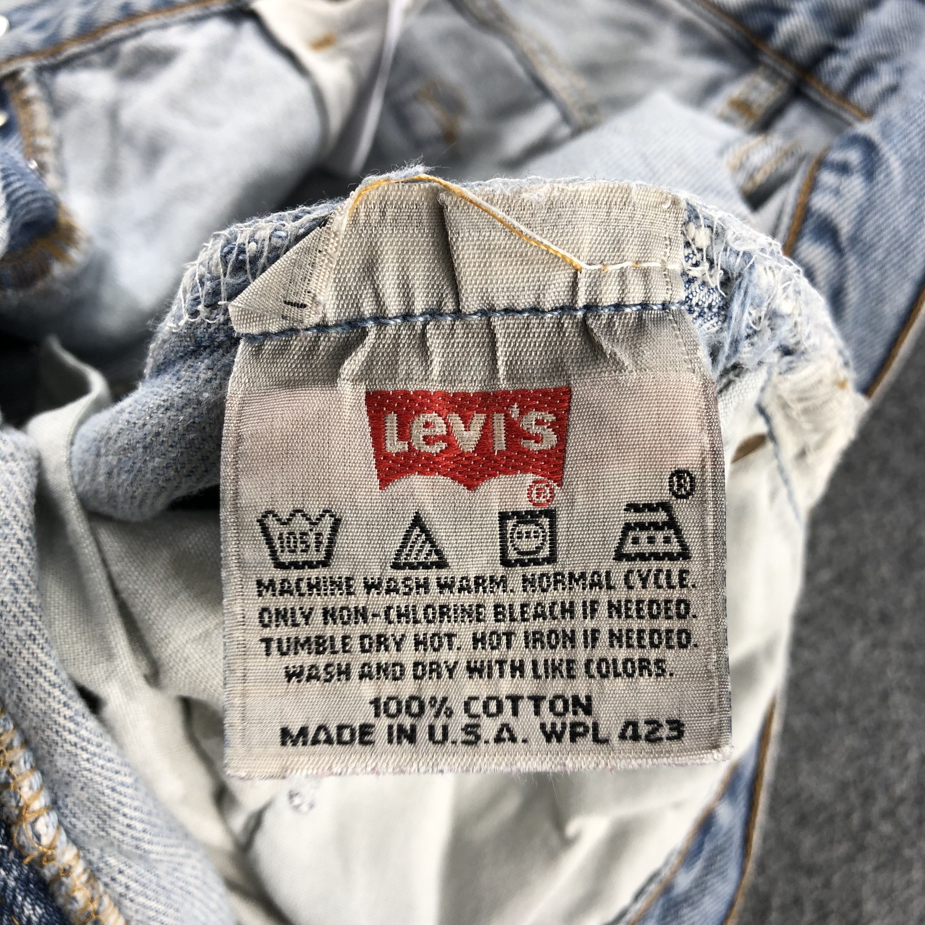 Levi's 90s Vintage Blue Wash Levis 501 Jeans-J2550 Size US 32 / EU 48 - 16 Thumbnail
