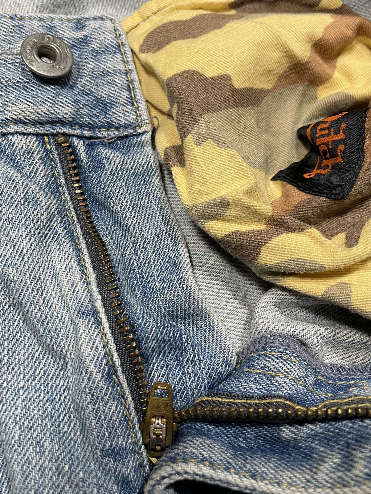 Von Dutch Vintage Von dutch patch y2k 2000 multi logo wide straight Size US 30 / EU 46 - 13 Thumbnail