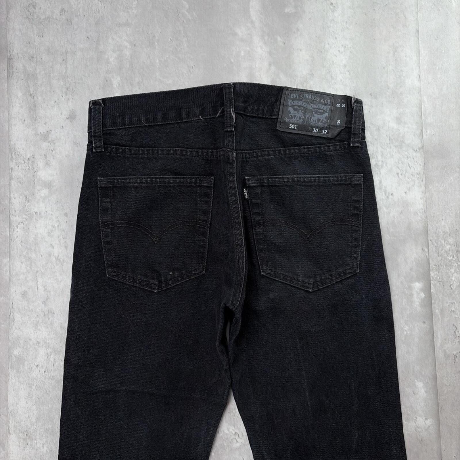 Y2K Black Levi