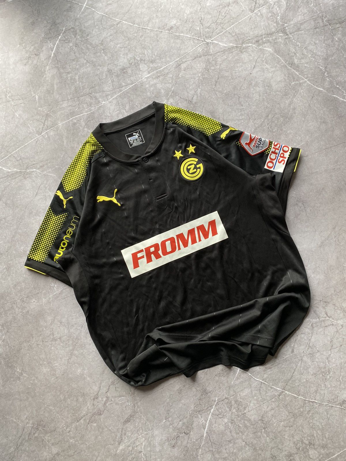Puma Vintage 2017/18 Puma Zürich # 17 Ricci Away Soccer Jersey Size US L / EU 52-54 / 3 - 1 Thumbnail