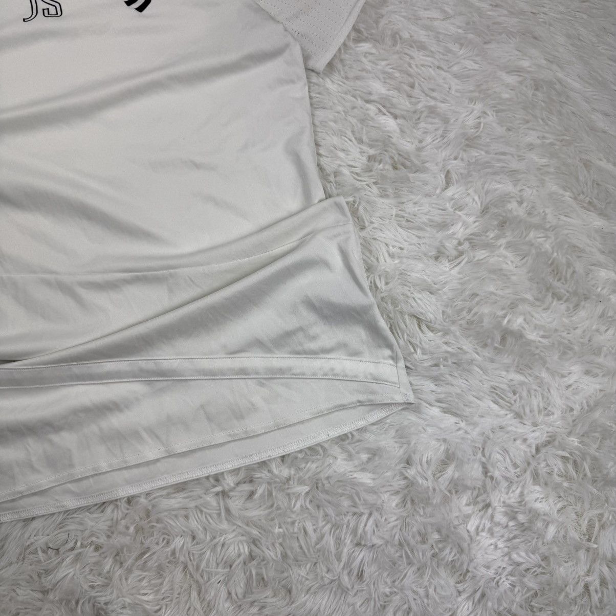 Adidas Juventus White Adidas Jersey M Soccer Football BlockCore Size US M / EU 48-50 / 2 - 2 Thumbnail
