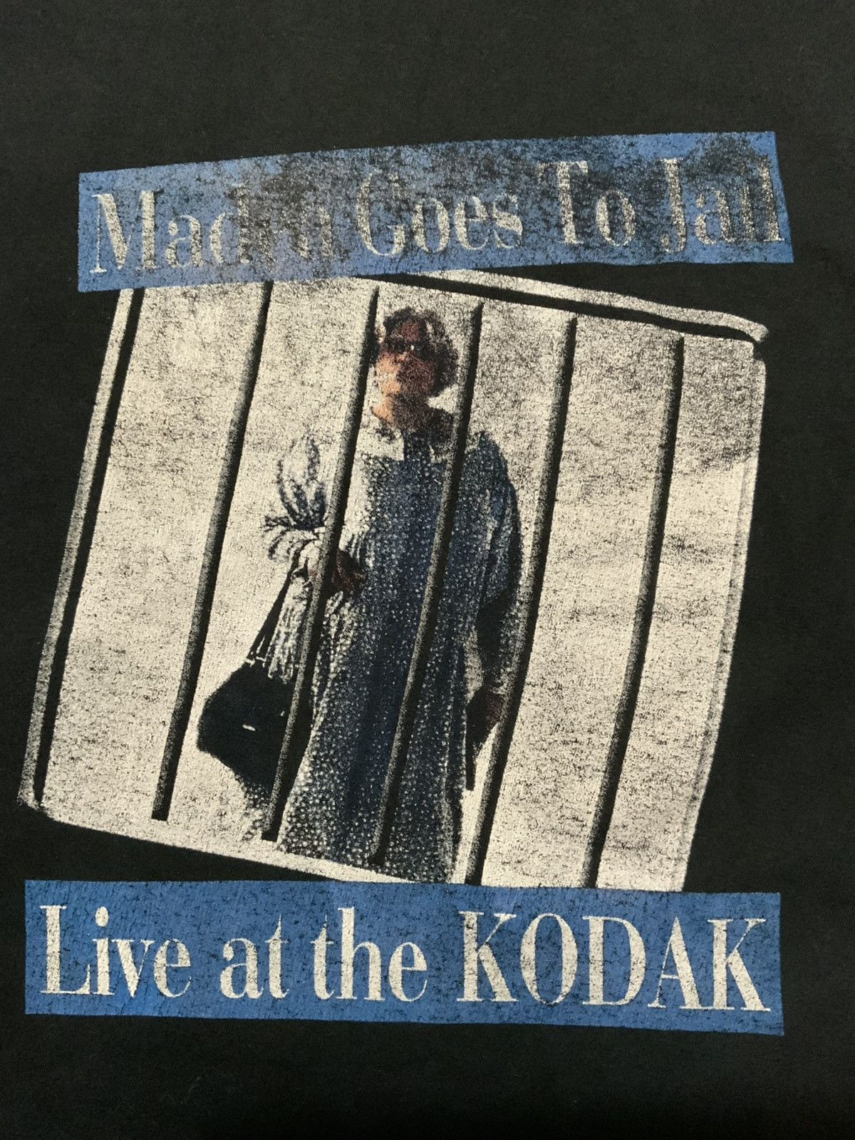 Champs Sport × Vintage Vintage 2005 Tyler Perry Madea Goes To Jail Live Play TShirt Size US XXL / EU 58 / 5 - 4 Thumbnail