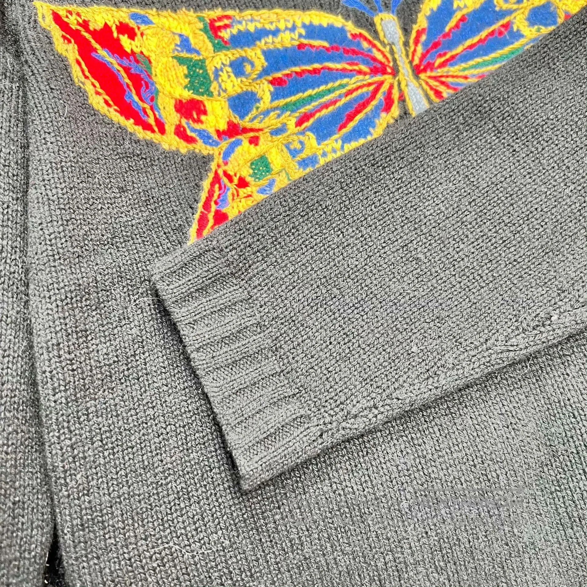 Dior black dior cashmere butterfly sweatshirt size 2. Size US M / EU 48-50 / 2 - 8 Thumbnail