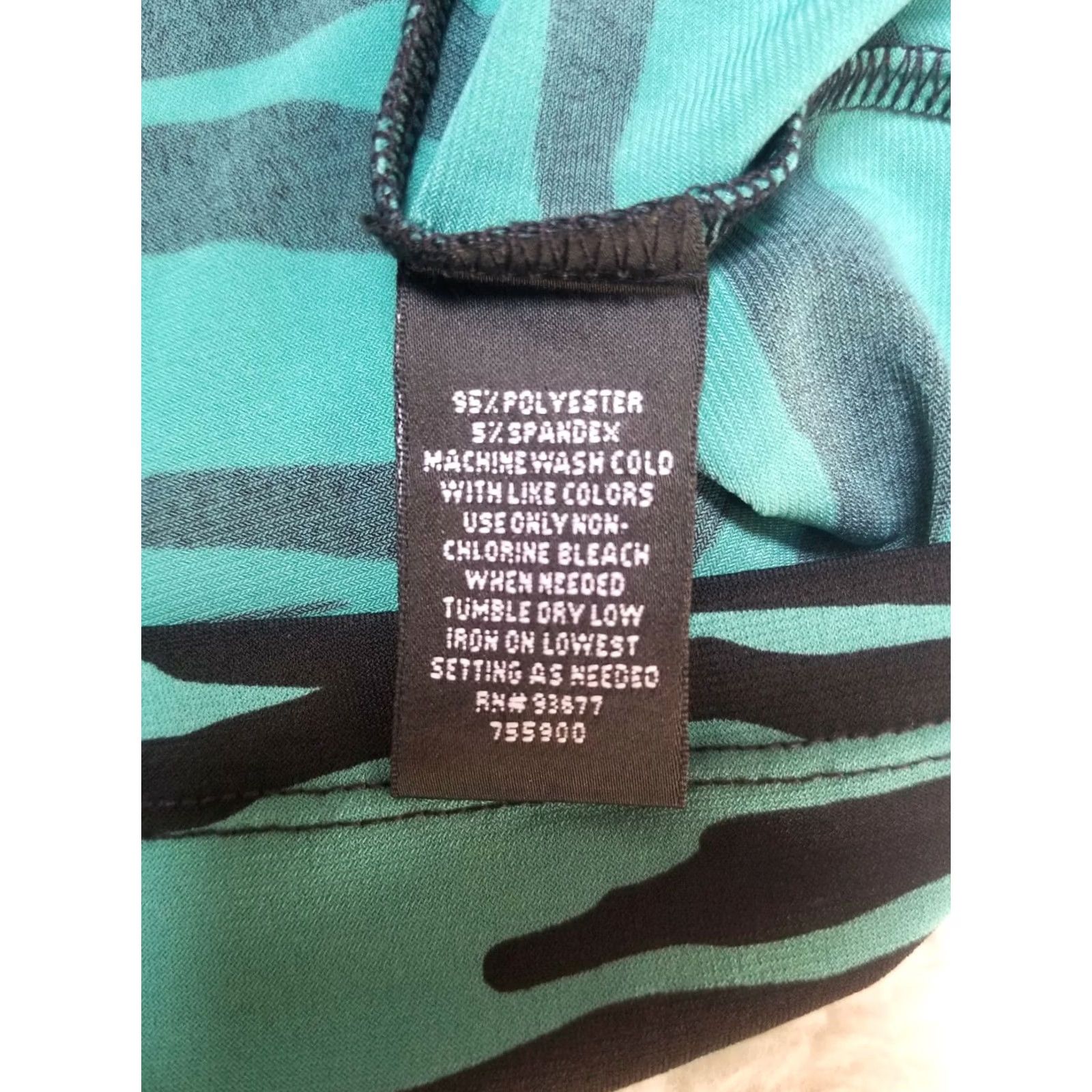 Nicole Miller Nicole Miller Solaris Skin Knot Front Womens Sleeveless Top M Multicolor Knit V-Neck Cap Sleeve Lightweight Stretch Casual Shirt Size M / US 6-8 / IT 42-44 - 4 Thumbnail