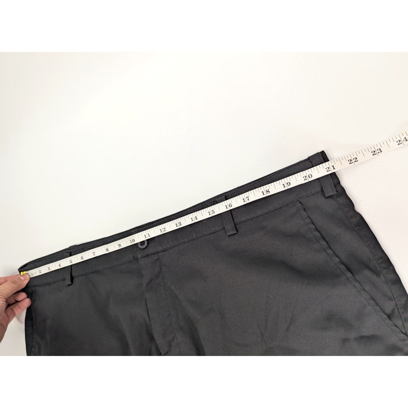 Nike **Nike Mens Golf Shorts 40 Regular Fit Dri-Fit Black Flat Front** User: ### Nike Mens 40 Dri-Fit Golf Shorts Black Flat Front Regular Fit Size US 40 / EU 56 - 5 Thumbnail
