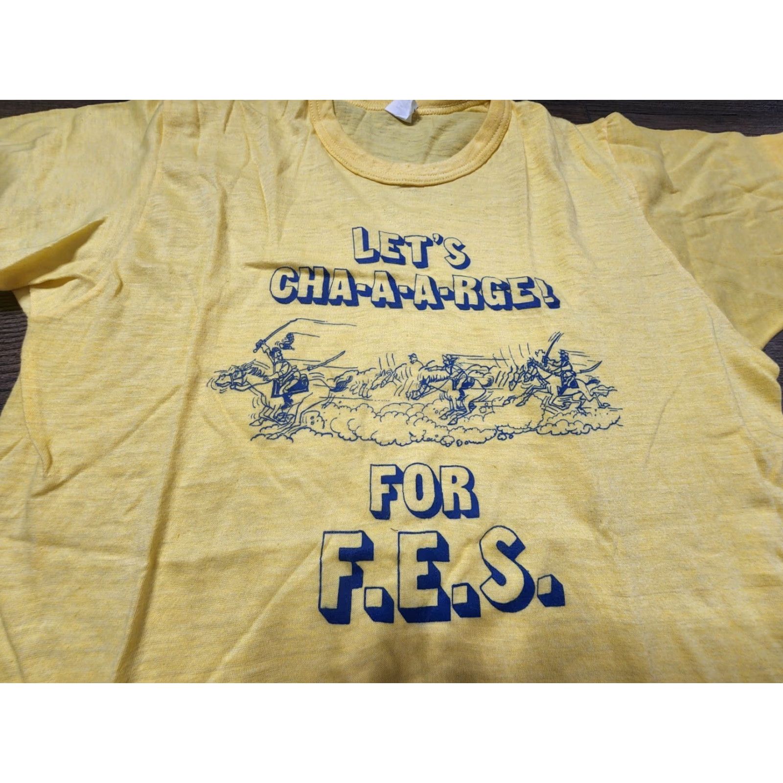Vintage Vintage Men's 80s Yellow Cotton Blend T-Shirt Short Sleeve Crew Neck Graphic Slim Fit Made in USA Size US M / EU 48-50 / 2 - 4 Thumbnail