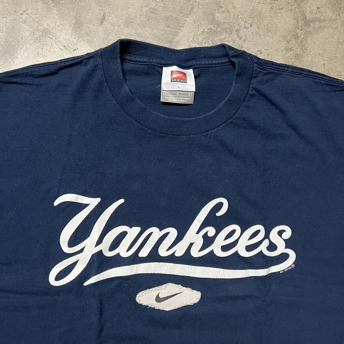 New York Yankees × Nike × Vintage Vintage 2000’s MLB New York Yankees Team Nike T-Shirt Size US L / EU 52-54 / 3 - 2 Thumbnail