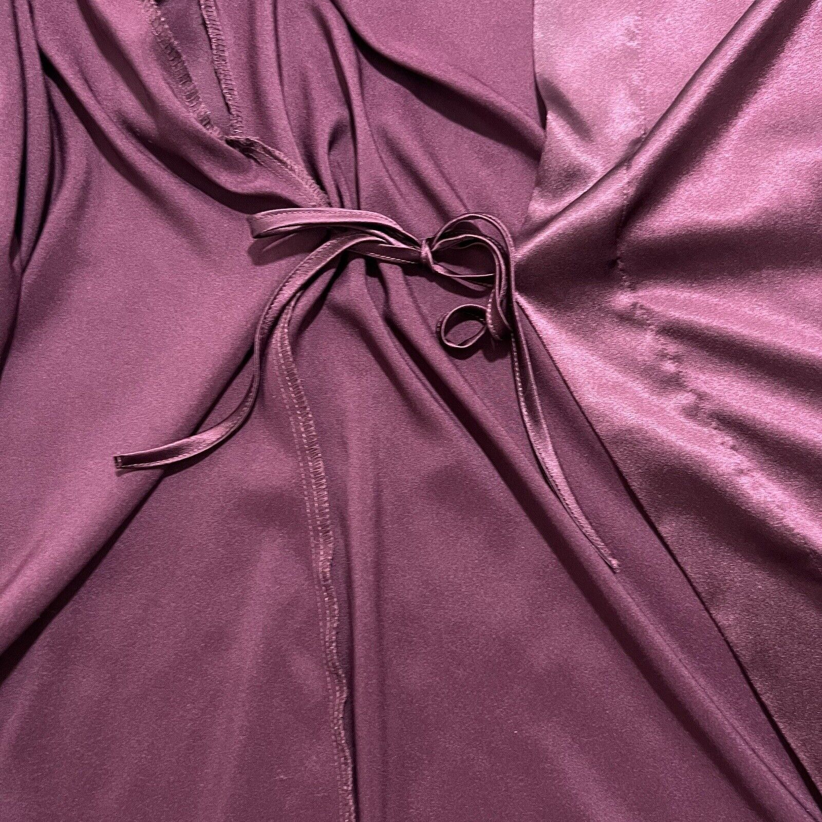 Victoria's Secret Victoria's Secret Silky Satin Sleepwear Lightweight Robe Top Size ONE SIZE - 8 Thumbnail