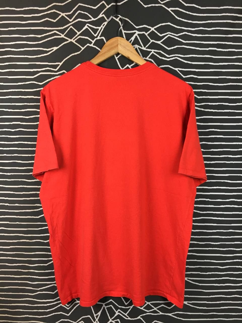 Nike Nike Sportswear Make It Hot Dragon Swoosh Logo Tee Size US XL / EU 56 / 4 - 8 Thumbnail