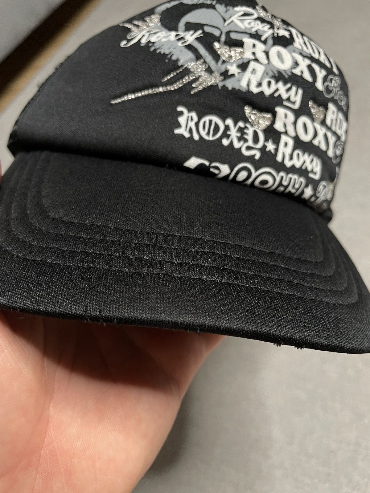 Vintage Vintage Black Trucker Cap Hat Print Roxy Drip Swag Size ONE SIZE - 6 Thumbnail